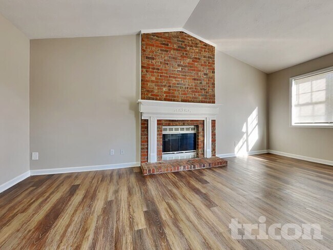 Foto del edificio - 868 Ashwood Crossing