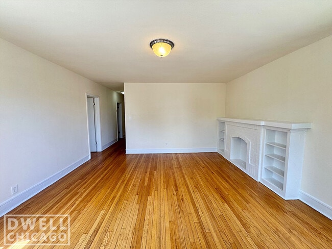 Building Photo - 2300 N Spaulding Ave