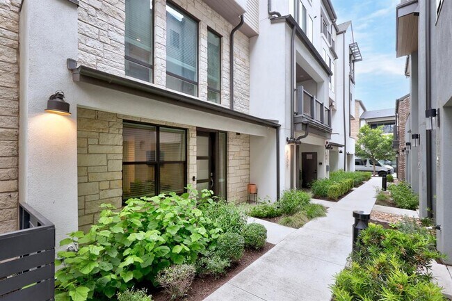 Foto del edificio - 4106 McKinley Fields Dr