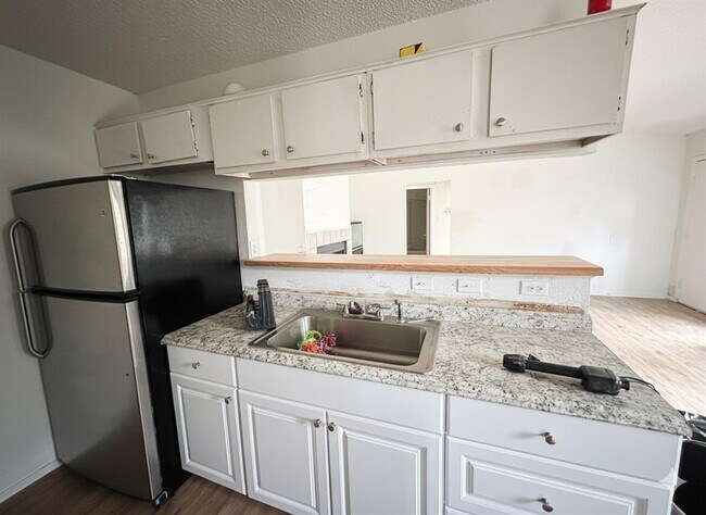 Foto del edificio - 9705 Carson Creek Blvd