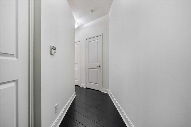 Building Photo - 80 Absolute Av