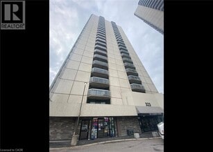 Building Photo - 323 Colborne St