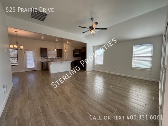 Foto del edificio - 525 Prairie Dr