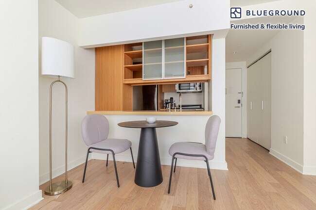 Foto del edificio - 450 W 17th St