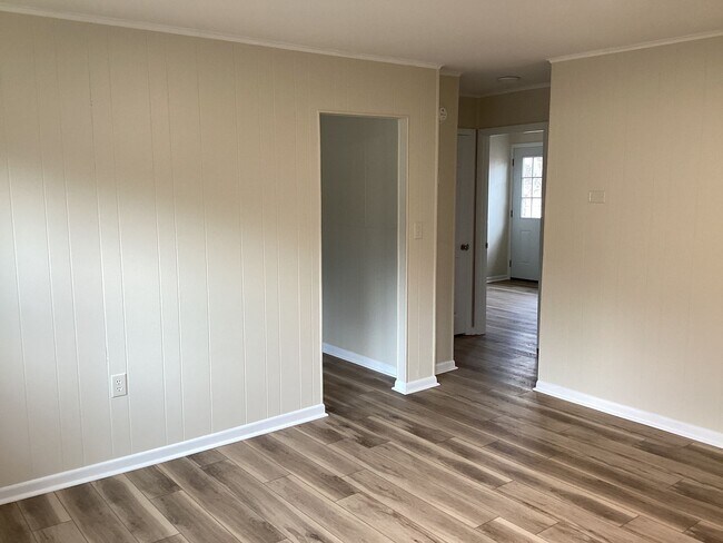 Foto del edificio - 15395-15419 Church Street