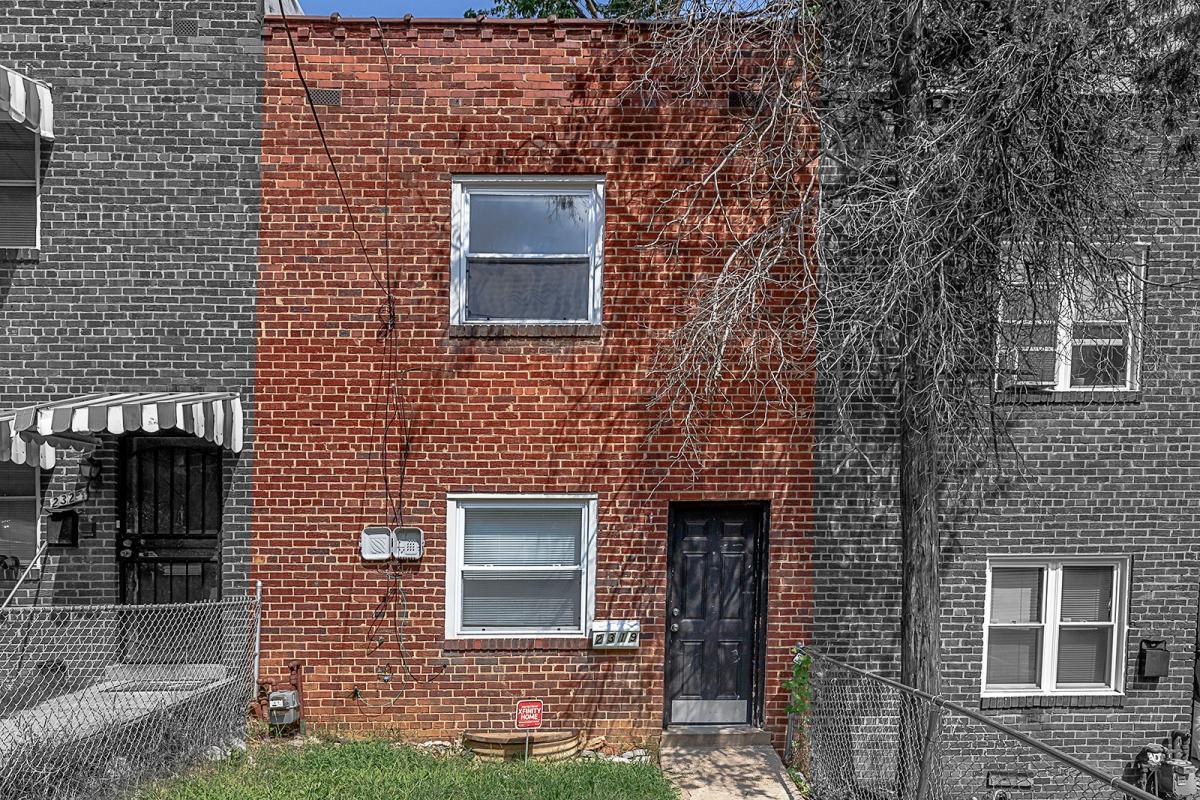 Primary Photo - 2319 Chester St SE