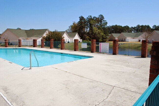 Building Photo - 1486 Honeybee Ln