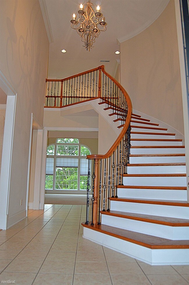 Foto del edificio - 5 br, 4.5 bath House - 582 Rivergreen Ln