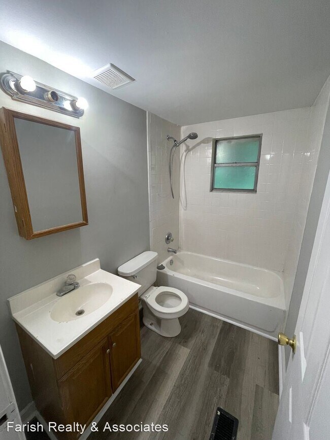 Building Photo - 2 br, 1 bath House - 103-B Tillman Drive