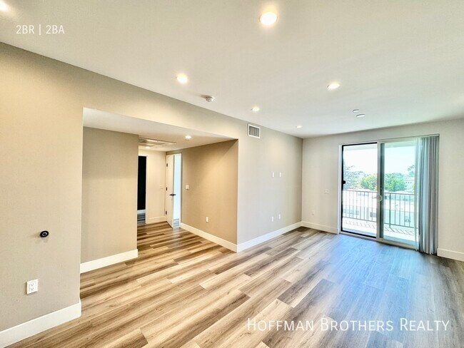 Building Photo - 11155 Huston St