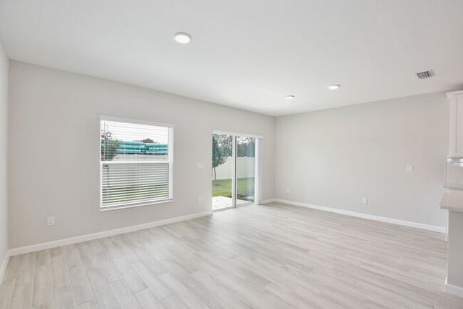 Building Photo - Brand-New 3/3 Modern Townhome in Gated Tys...