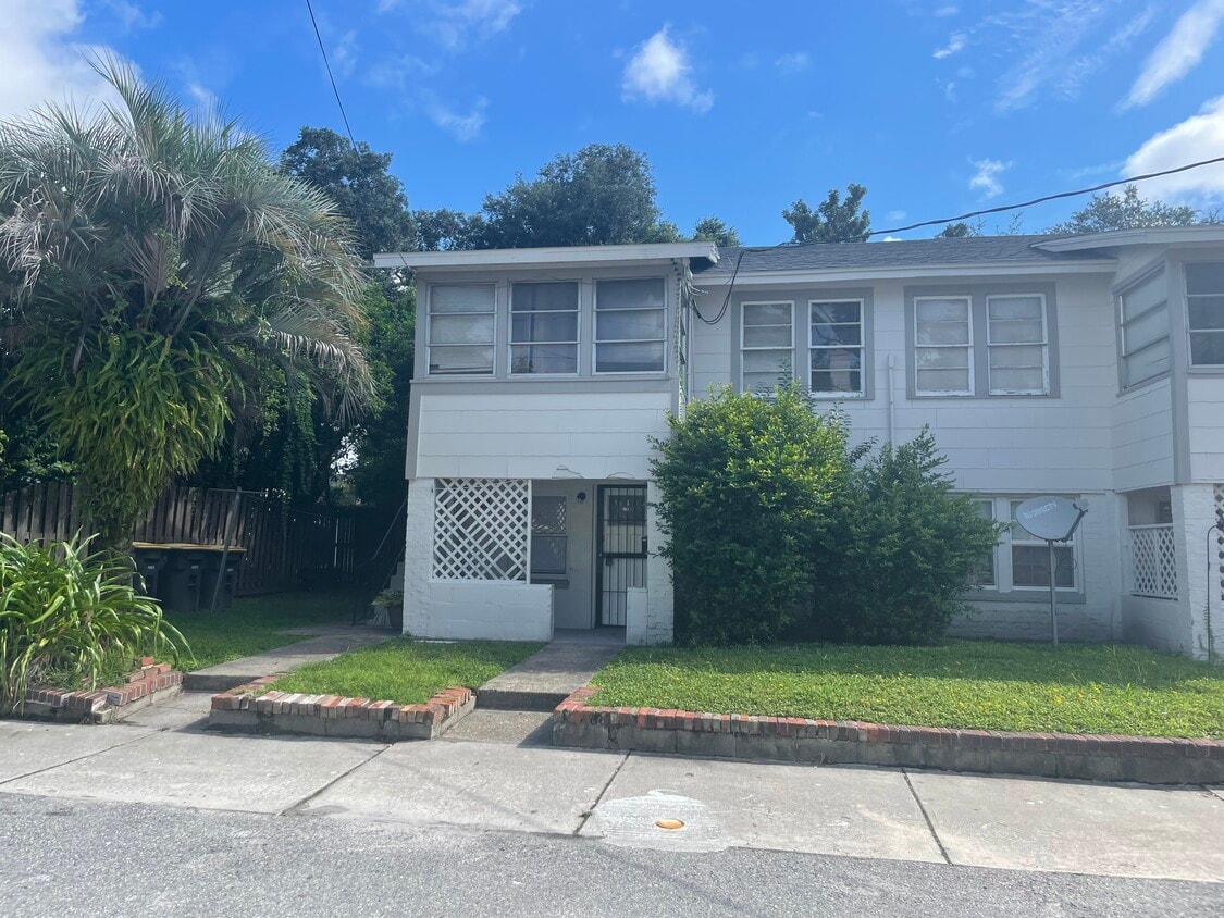 Building Photo - 1415 Cherry St