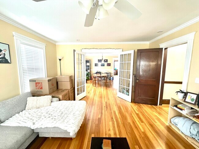 Foto del edificio - 18 Linden Pl