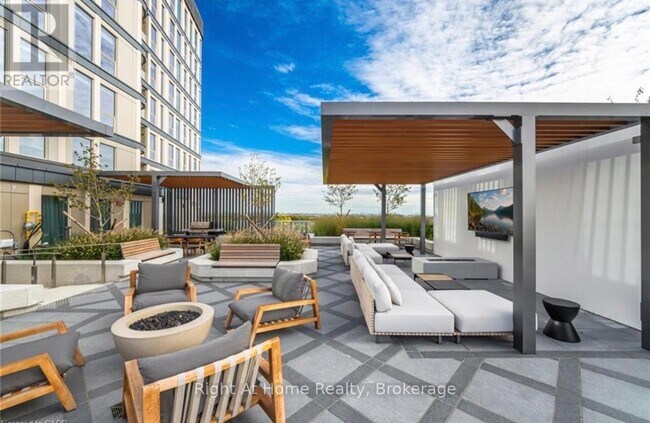 Photo du bâtiment - 3240 William Colston Ave