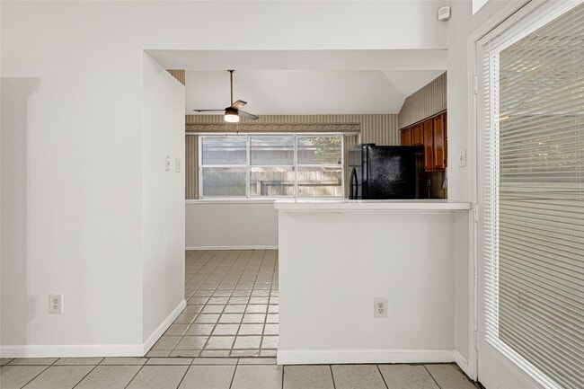 Building Photo - 22130 Jay Dr