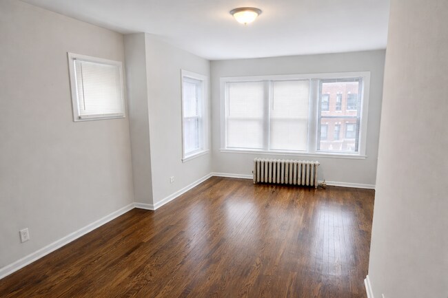 Foto del edificio - 6710 S Merrill Ave