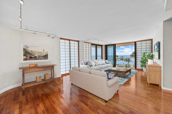 Building Photo - 3250 S Ocean Blvd