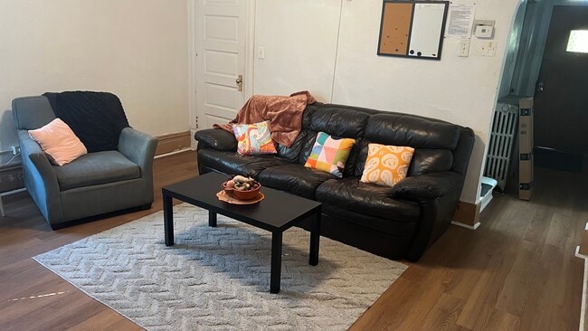 Photo - 3308 Juliet St Apartments