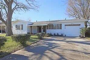 Building Photo - 506 Azalea St