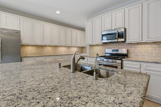 Building Photo - 14019 S Wind Cave Ct