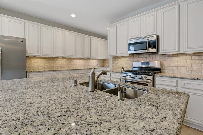 Foto del edificio - 14019 S Wind Cave Ct