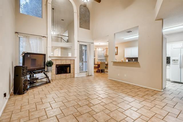 Foto del edificio - 5917 Lakeview Ct