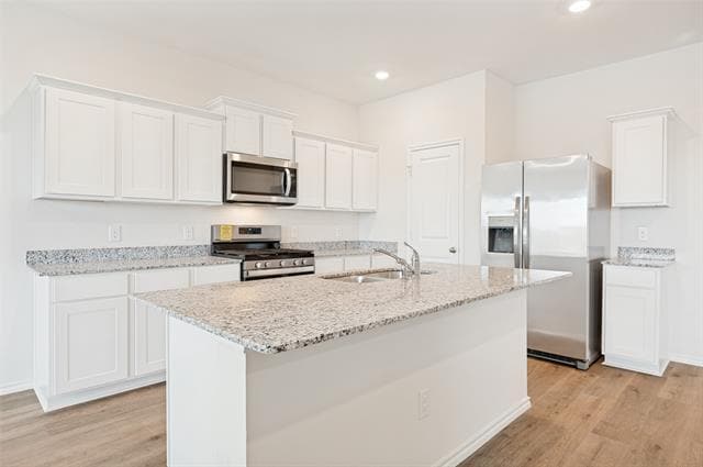 Building Photo - 4104 Malachite Dr