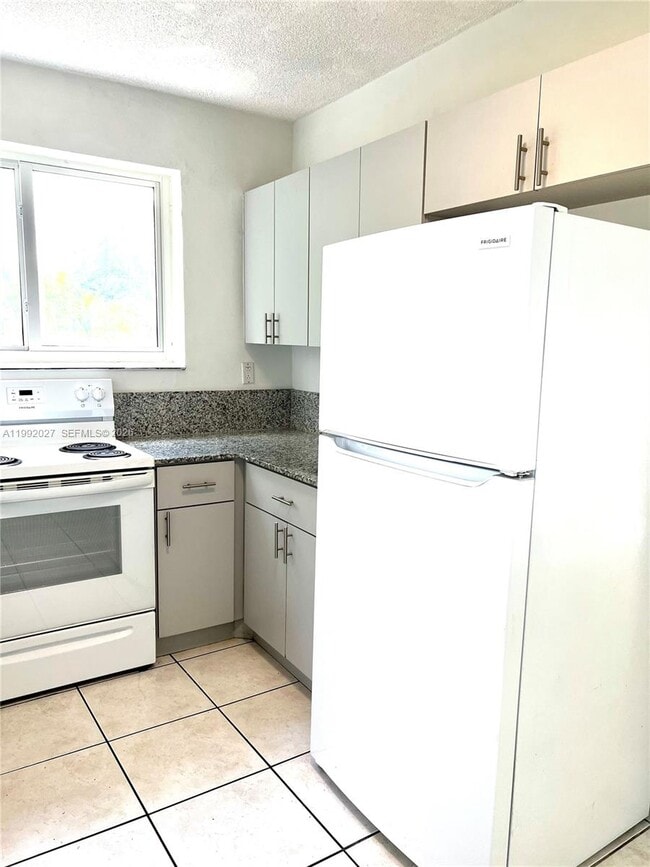 Foto del edificio - 2121 SW 4th St