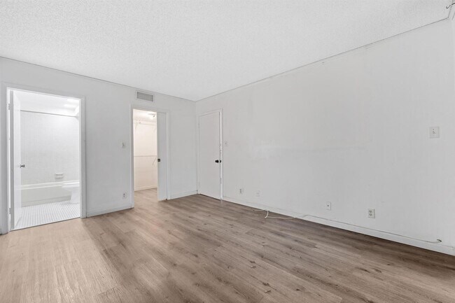 Building Photo - 3161 NW 47th Ter