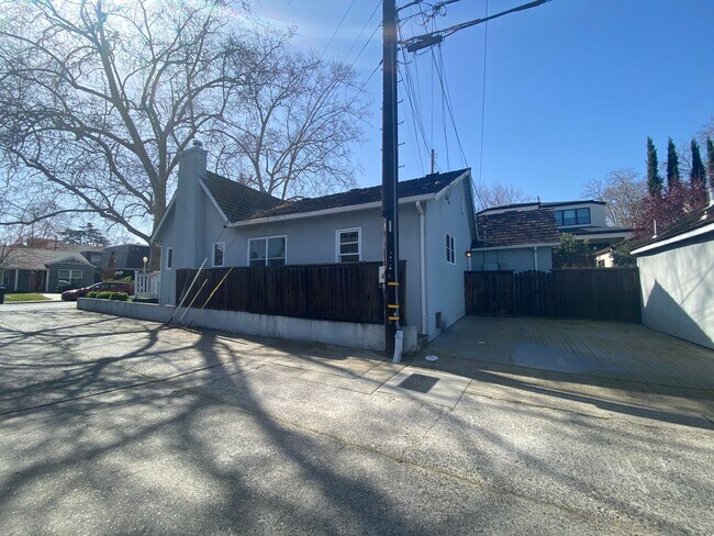 Foto del edificio - East Sacramento Beauty