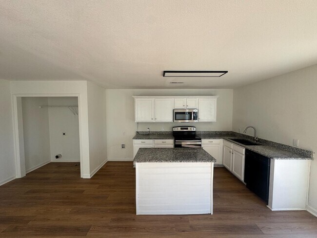 Foto del edificio - 172 Cloverbrook Dr