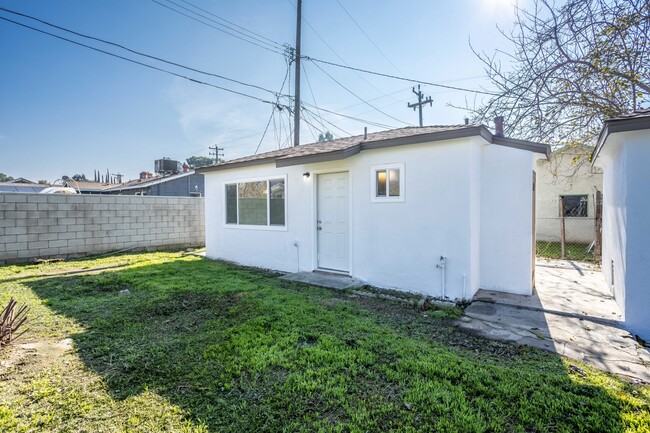 Foto del edificio - 312 S Myrtle St