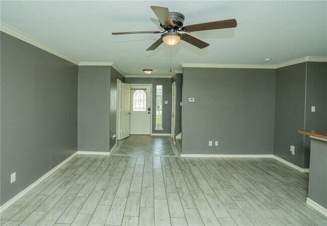 Building Photo - 2402 Mystic Star Dr