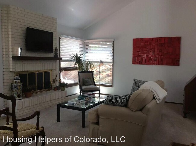 Foto del edificio - 4 br, 3 bath House - 4974 Clubhouse Ct