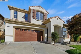 Building Photo - 756 Pradera Way