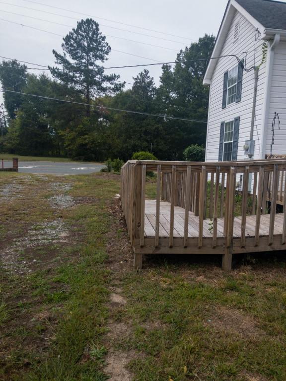 801 N Graham Hopedale Rd, Burlington, NC 27217 House Rental in