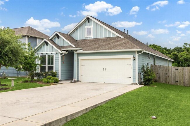 Foto del edificio - 13347 Pecan Trails Dr