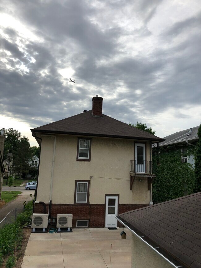 Building Photo - 4624 Lyndale Ave S