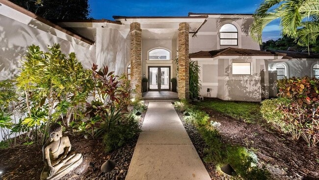 Foto del edificio - 5831 NW 81st Terrace