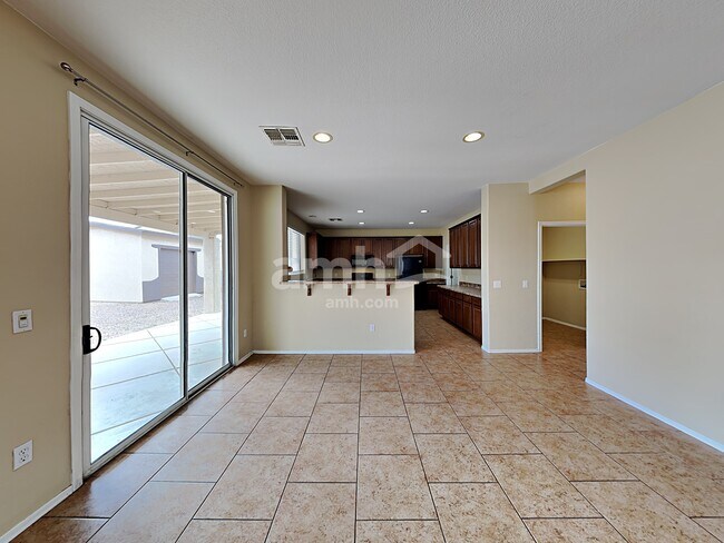 Foto del edificio - 8143 W Eagle Heart Ct