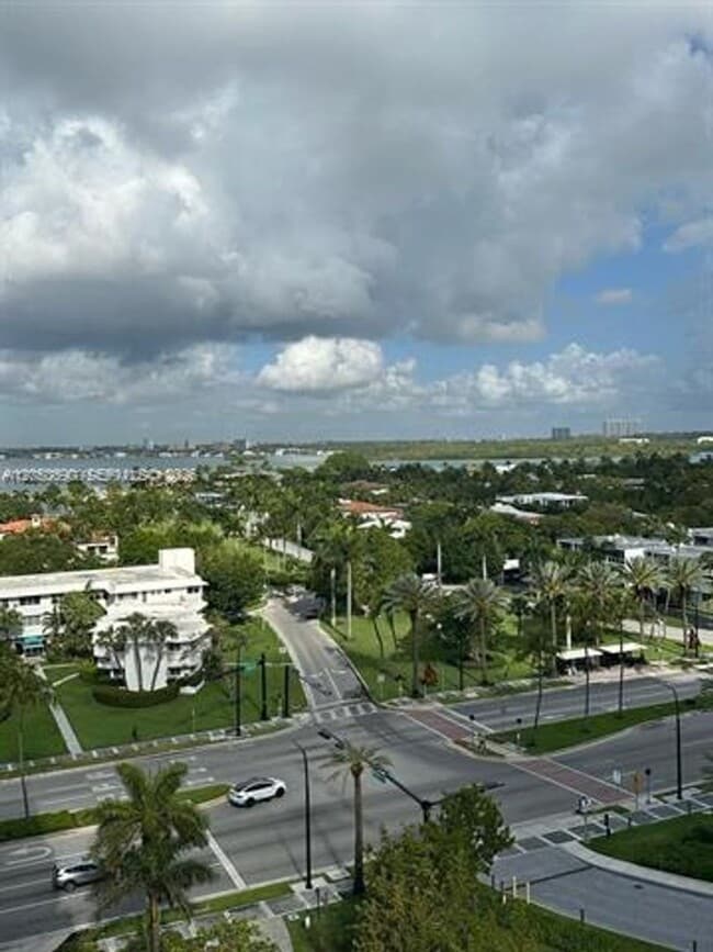 Building Photo - 10185 Collins Ave
