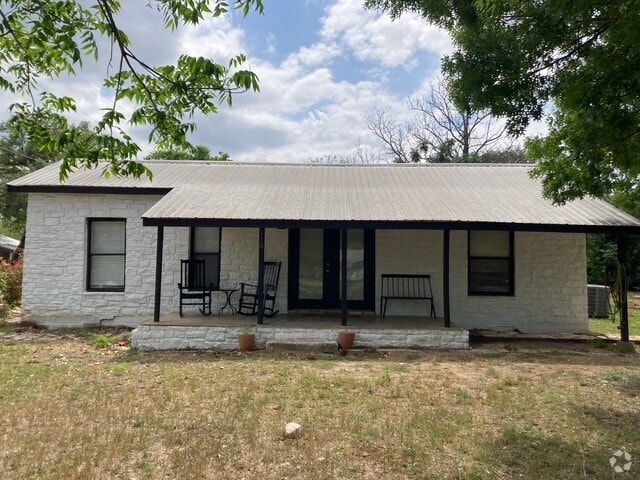 Building Photo - 110 Fallwell St