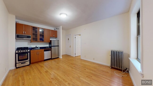 Building Photo - 207-209 West 11th Street