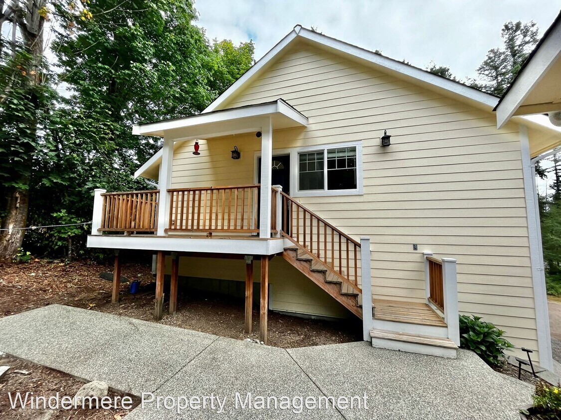 15731 Virginia Loop Rd NE, Poulsbo, WA 98370 House Rental in Poulsbo