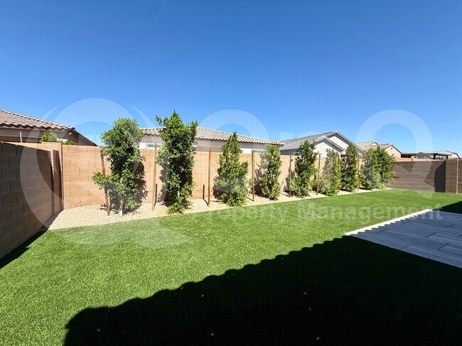 Foto del edificio - 2996 E Birdsong Ave