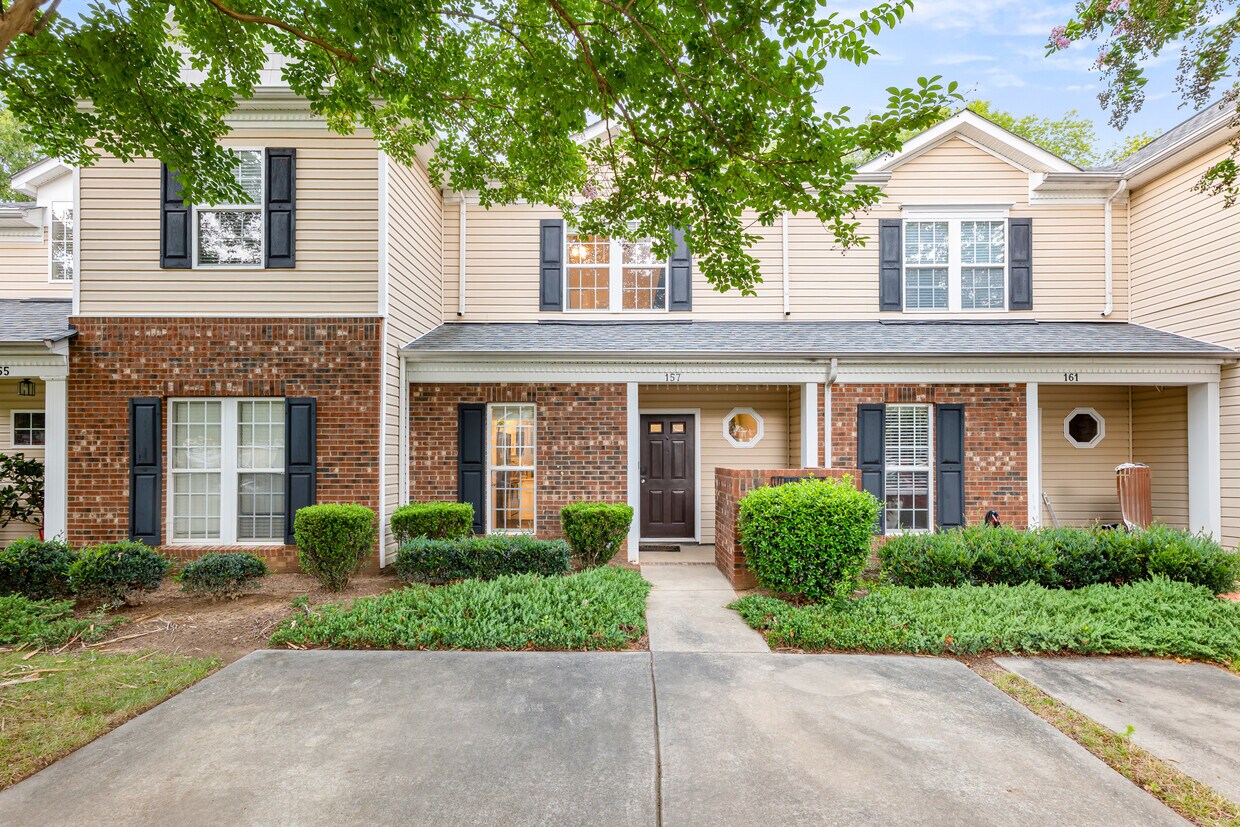 Foto principal - 157 Ross Moore Ave