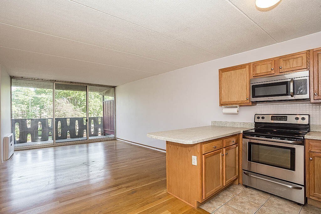 Foto principal - 200 Swanton St