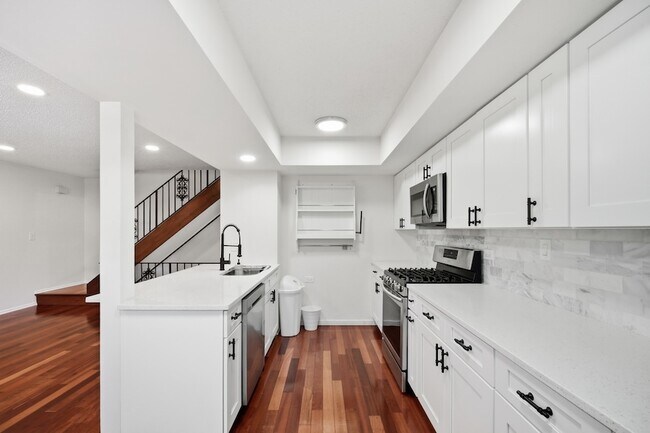 Foto del edificio - 1204 W Inverrary Ln