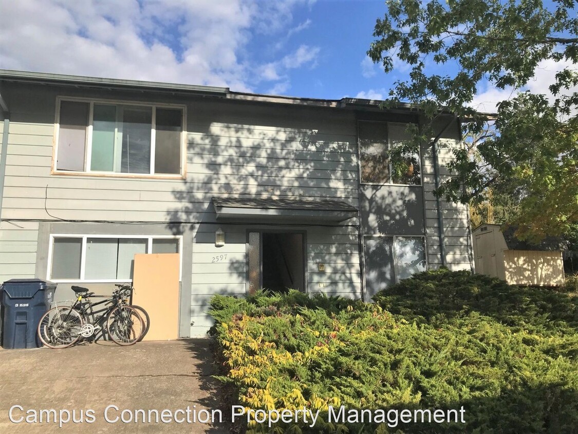 Foto principal - 5 br, 2 bath House - 2597 Potter