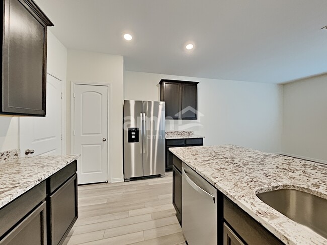 Building Photo - 7937 Cactus Plum Dr